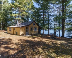 Cottage for Sale on Wood Lake