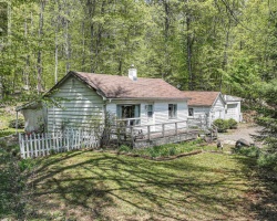 Property for Sale on 1041 Long Line Lake Road, Lake of Bays