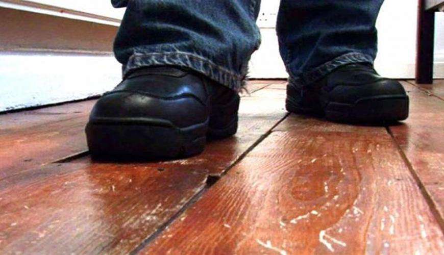 How to fix a squeaky Floor