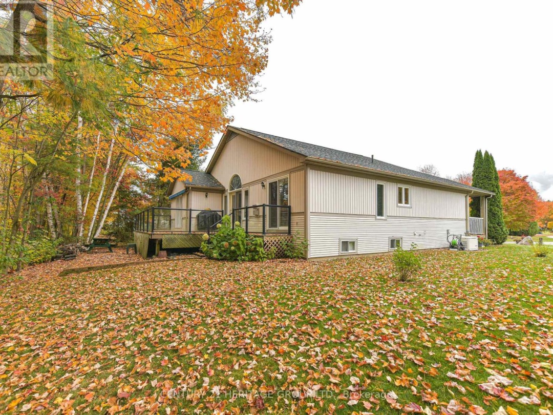 19 SPRINGWOOD CRESCENT, Gravenhurst (Wood (Gravenhurst))
