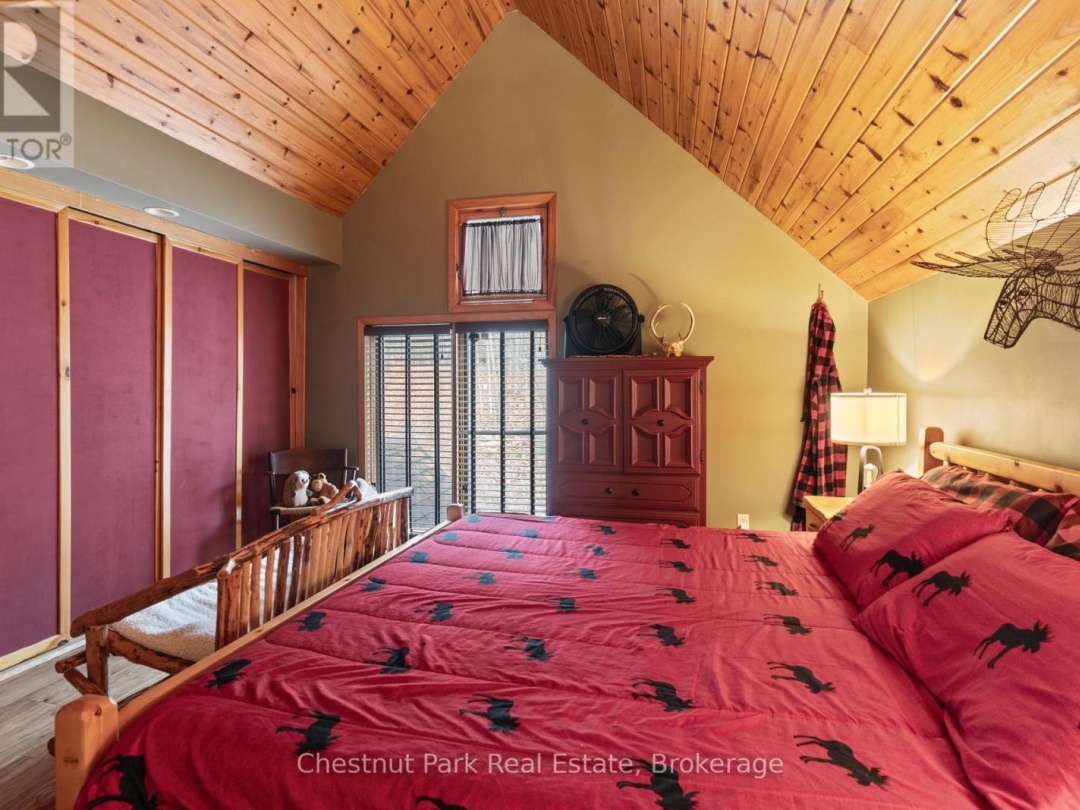 1109 CANOPY LANE, Maple Lake