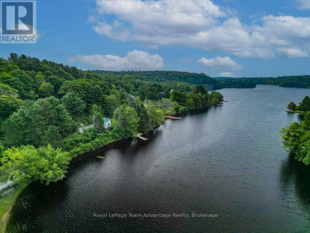 27 BURNSIDE BRIDGE ROAD, Mill Lake