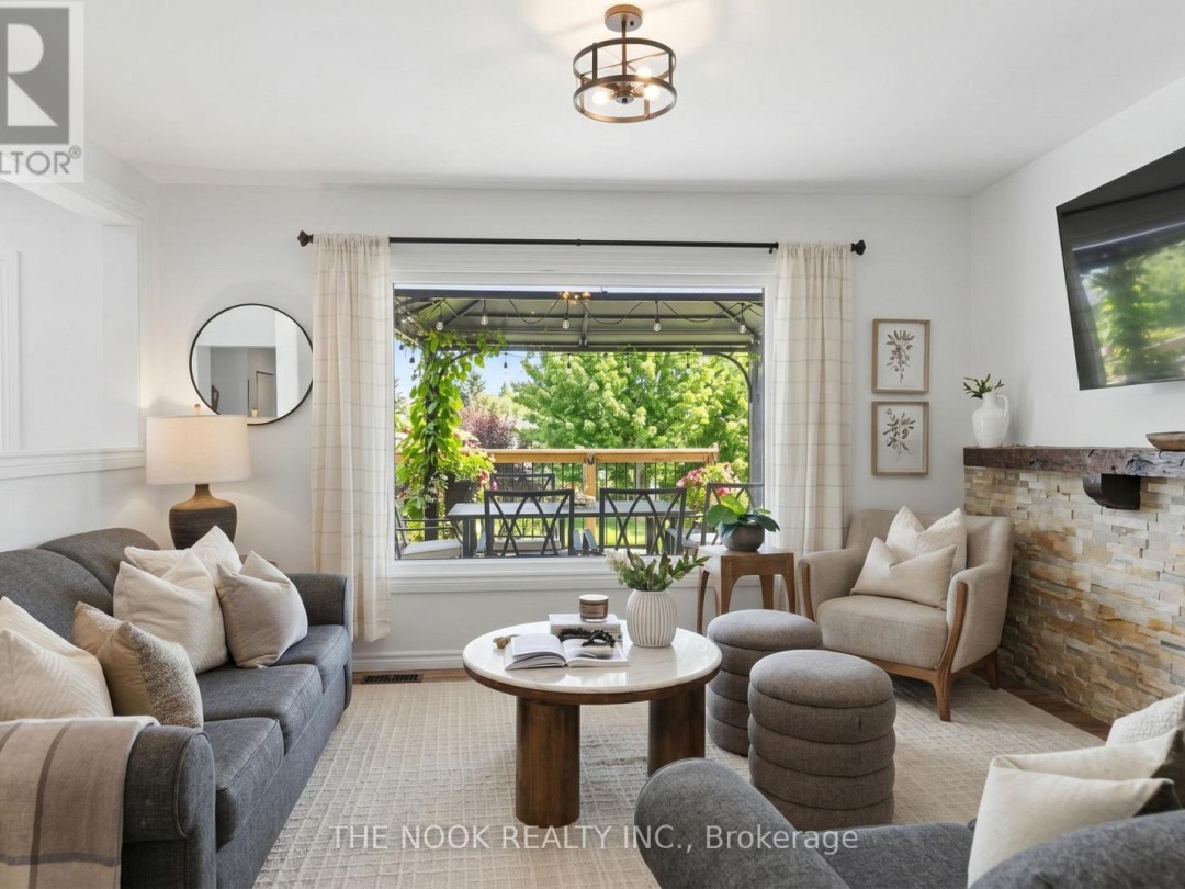 6 SPARROW COURT, Kawartha Lakes (Mariposa)