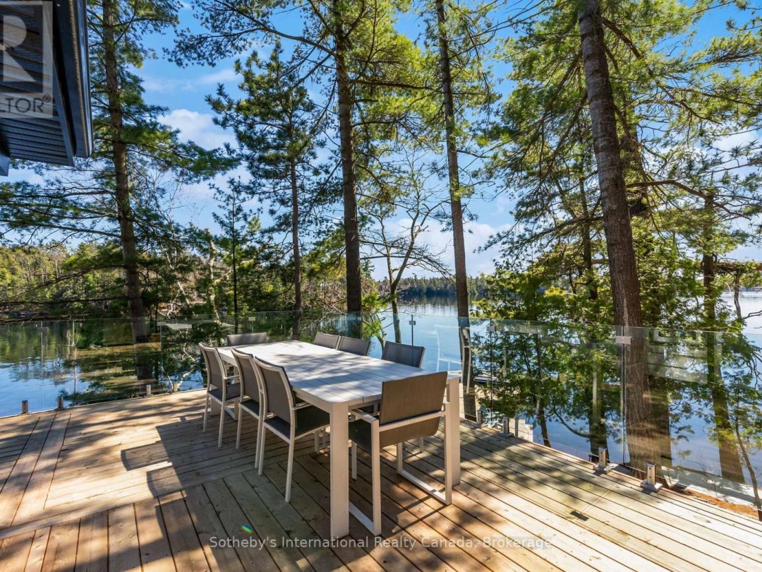 29 BEACHGROVE ISLAND 33LM, Lake Muskoka