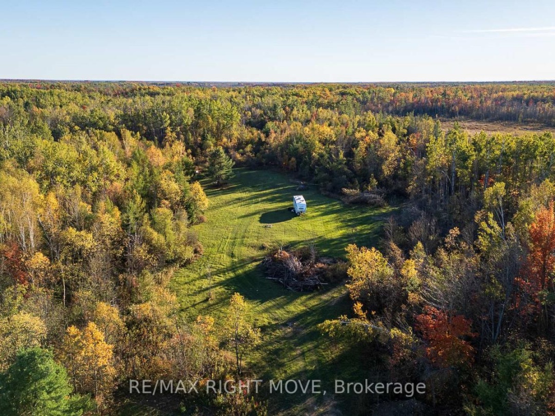2085 MONCK ROAD,