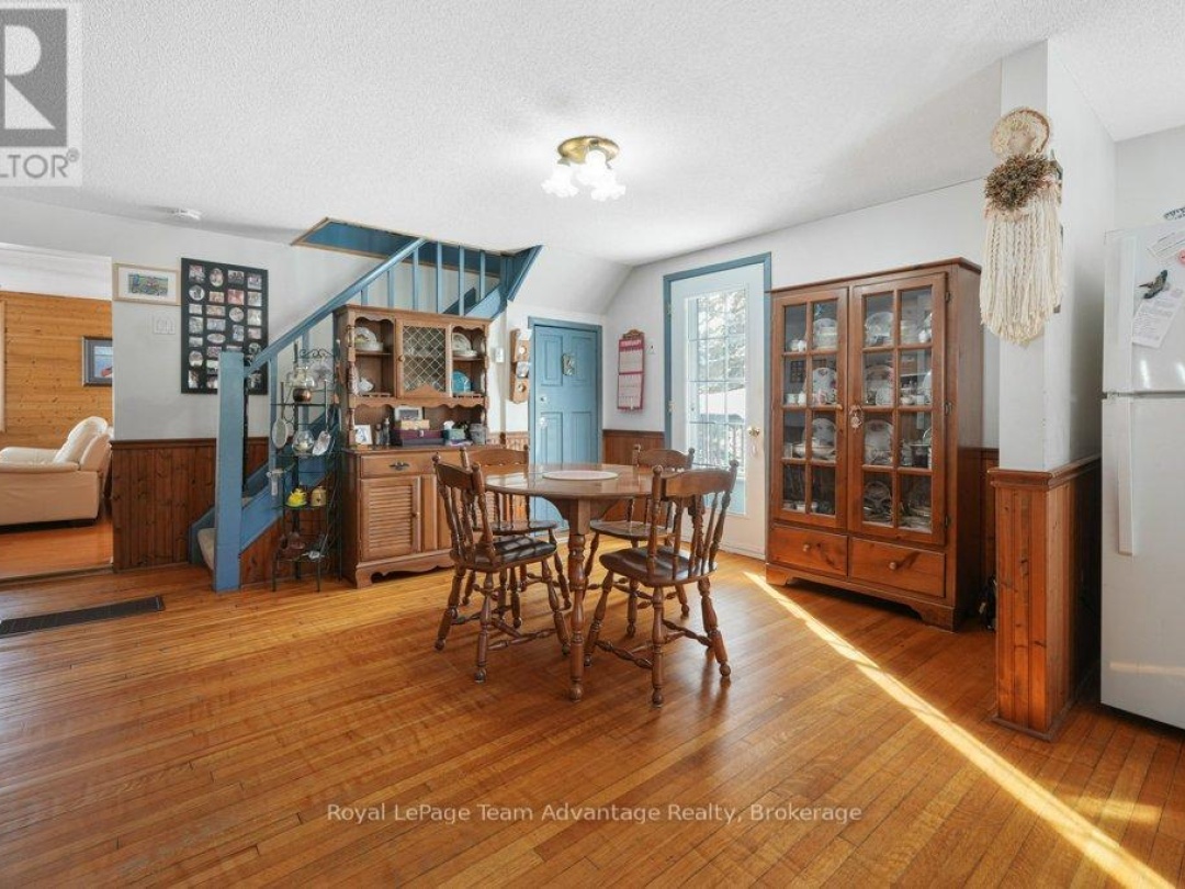 27 BURNSIDE BRIDGE ROAD, Mill Lake