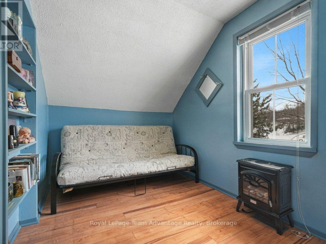 27 BURNSIDE BRIDGE ROAD, Mill Lake