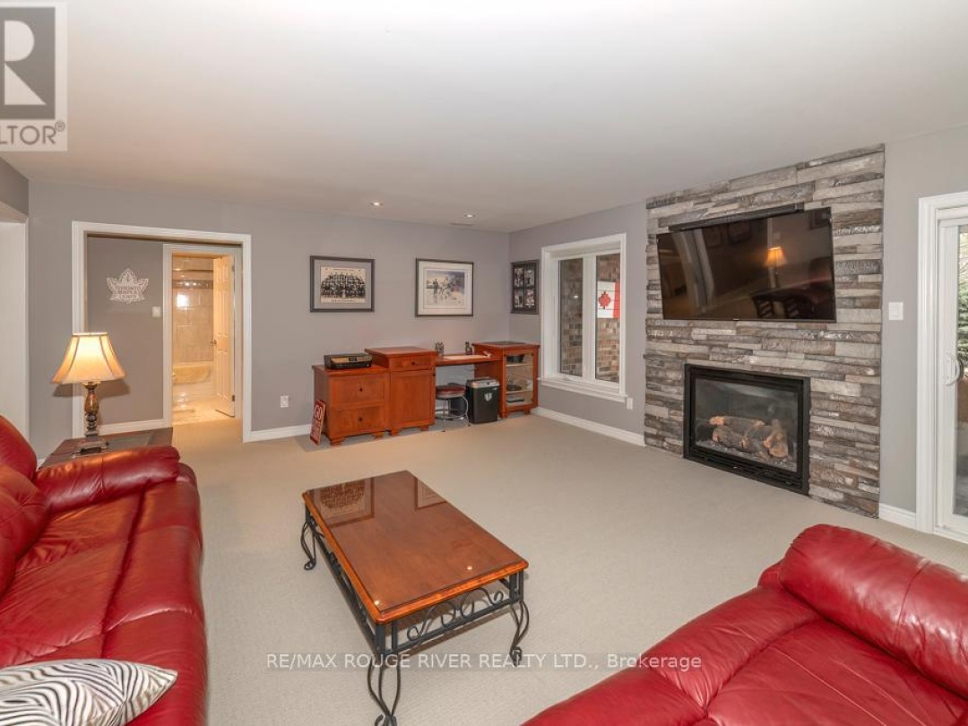 27 SOUTH HARBOUR DRIVE, Kawartha Lakes (Bobcaygeon)