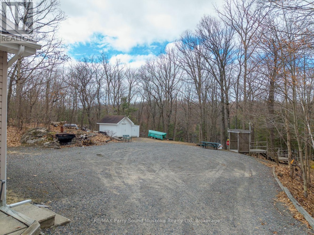 30 DOG LEG PATH, Blue Lake