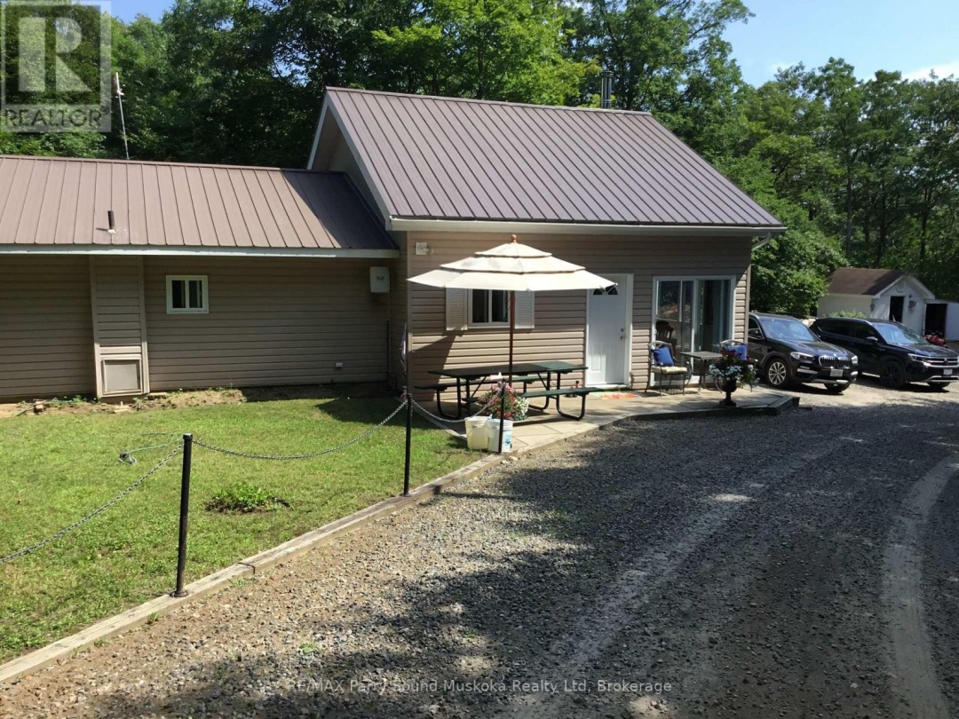 30 DOG LEG PATH, Blue Lake