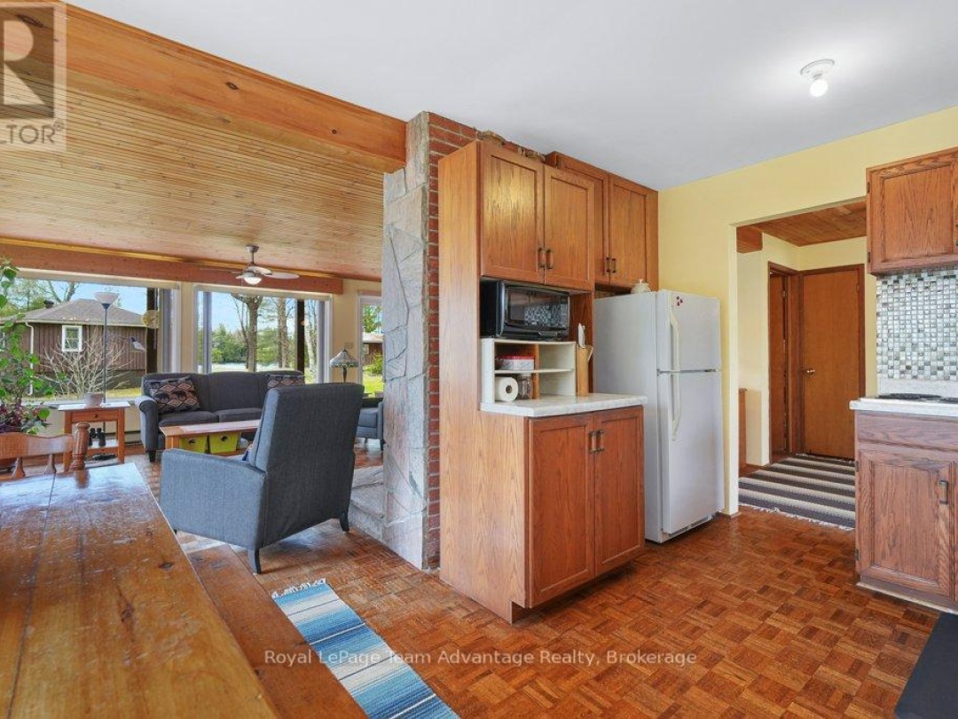 11 BIRCH LANE, Harris Lake