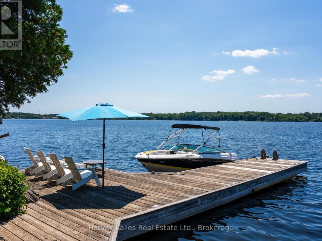 1190 PARKERS POINT ROAD, Lake Muskoka