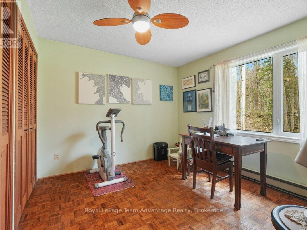 11 BIRCH LANE, Harris Lake