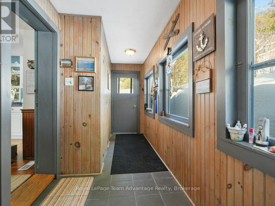 27 BURNSIDE BRIDGE ROAD, Mill Lake