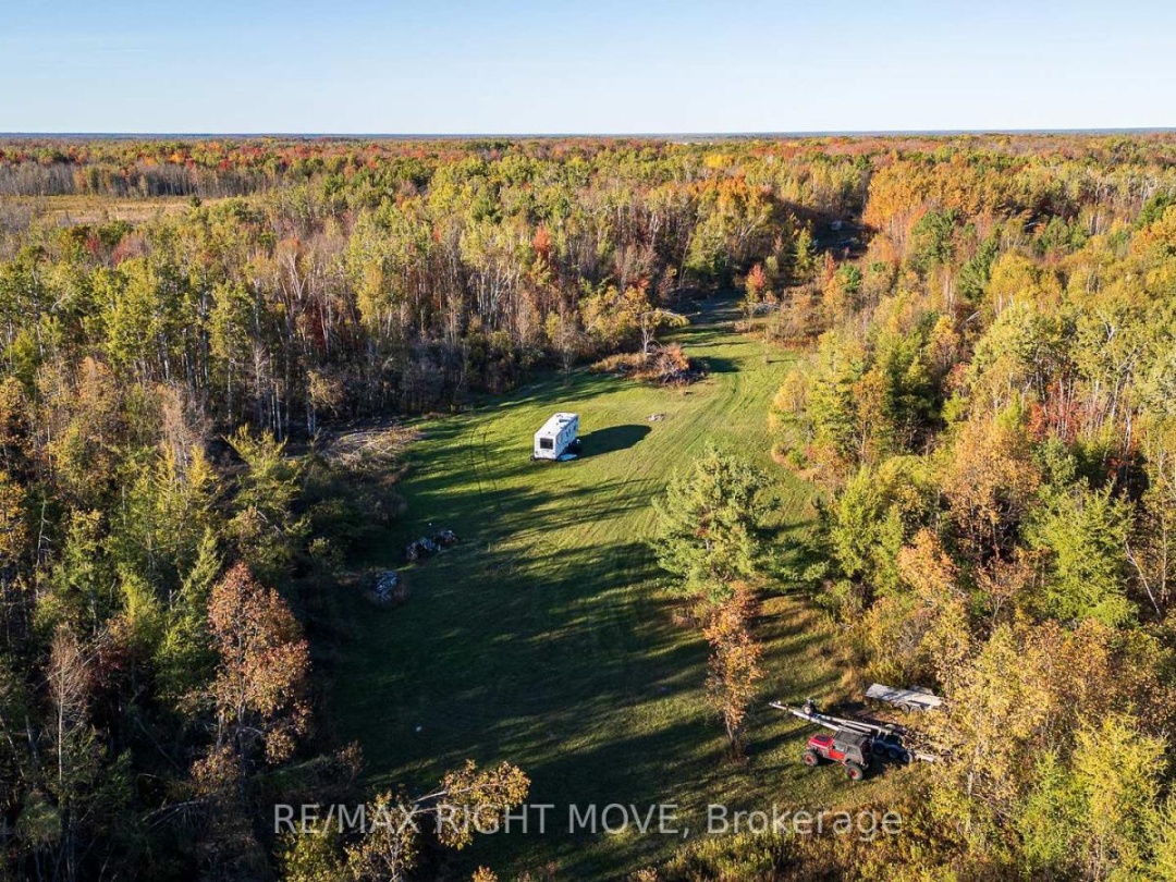 2085 MONCK ROAD,