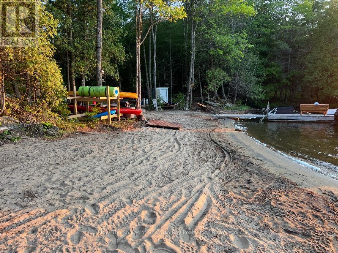 15212 GEORGIAN BAY SHORE ISLAND,