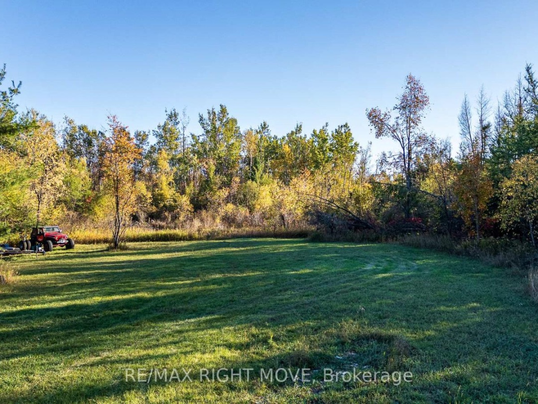 2085 MONCK ROAD,