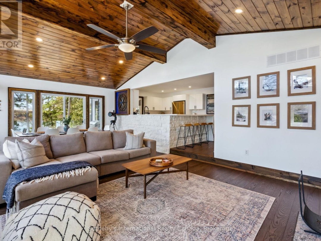 29 BEACHGROVE ISLAND 33LM, Lake Muskoka