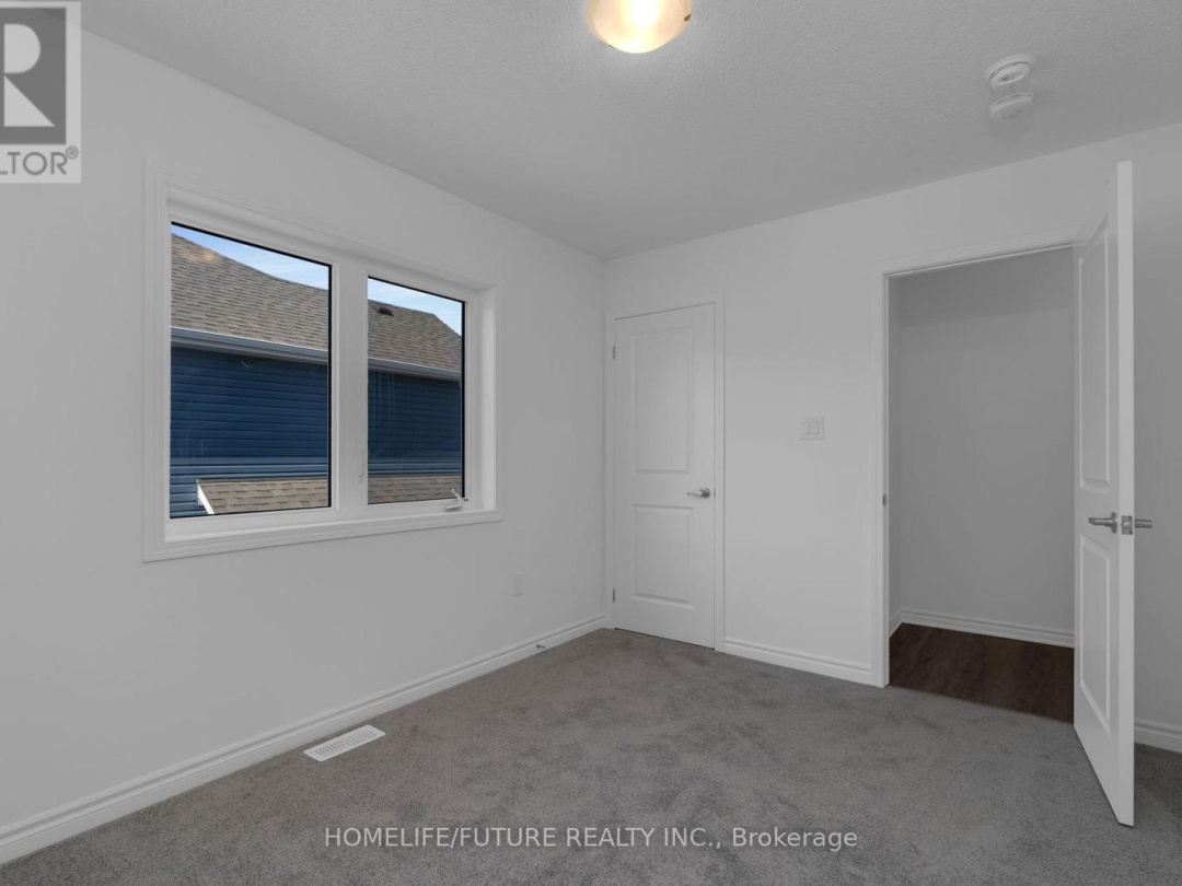 1 DYER CRESCENT, Bracebridge (Macaulay)