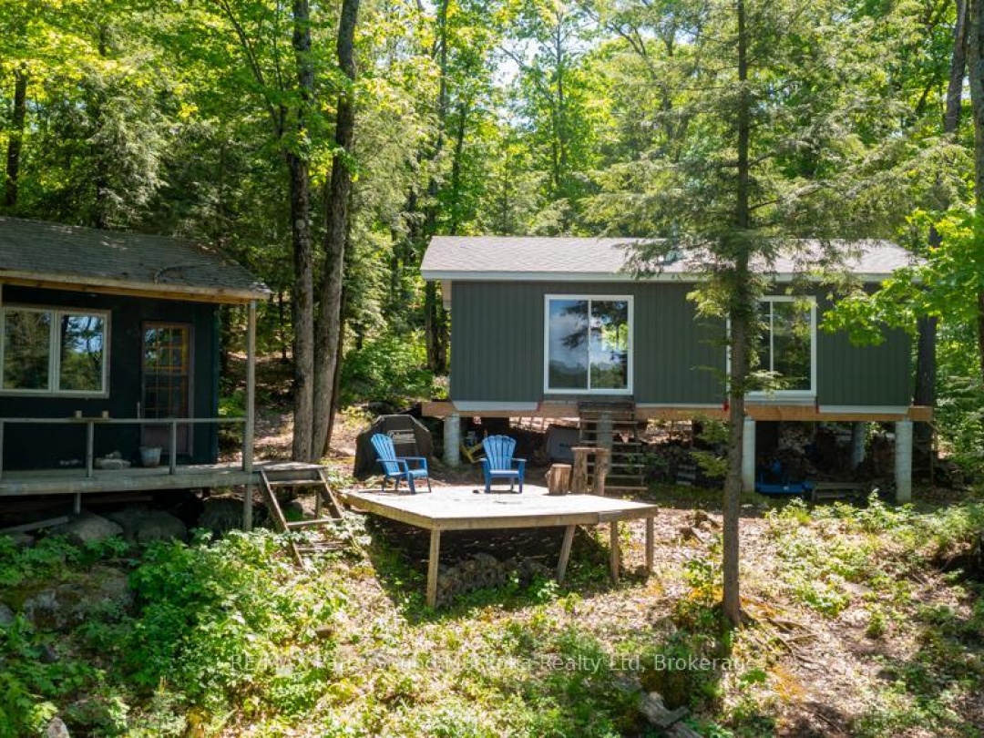 60 HAWKSVIEW LANE, Faris Lake