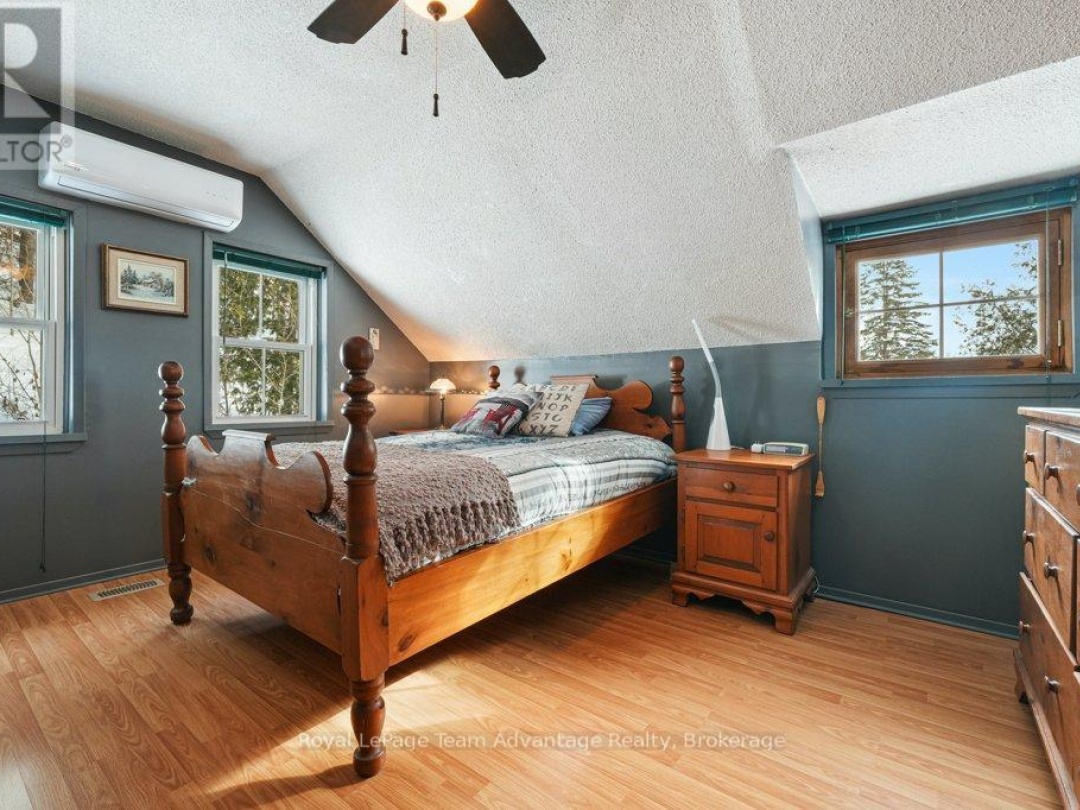 27 BURNSIDE BRIDGE ROAD, Mill Lake