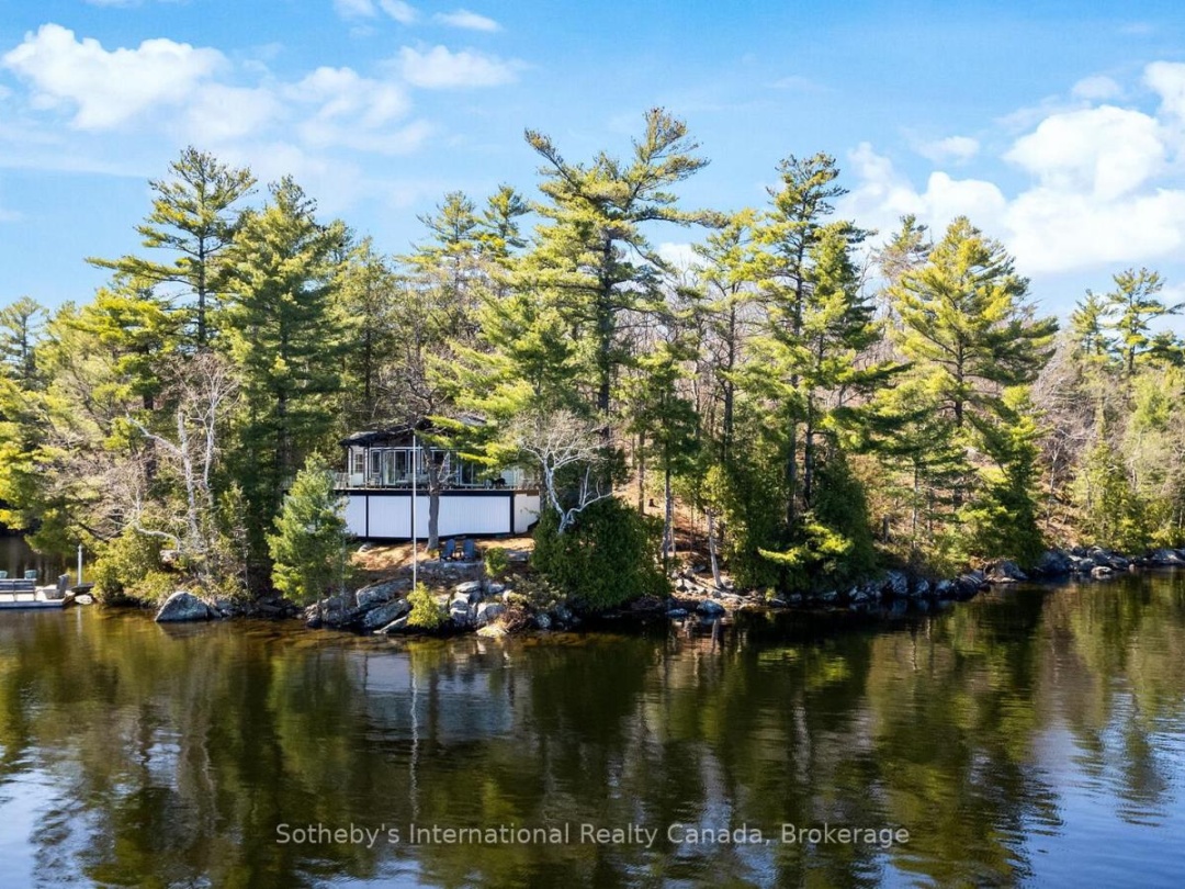 29 BEACHGROVE ISLAND 33LM, Lake Muskoka