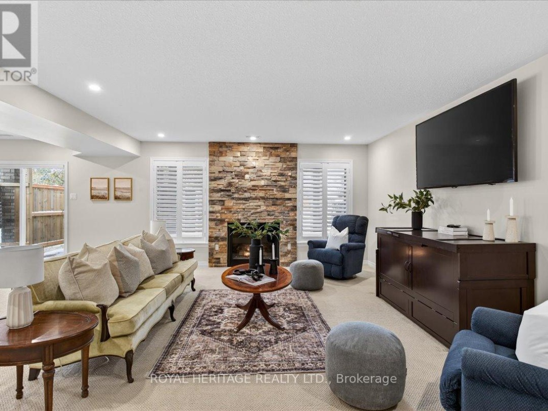 13 SOUTH HARBOUR DRIVE, Pigeon Lake