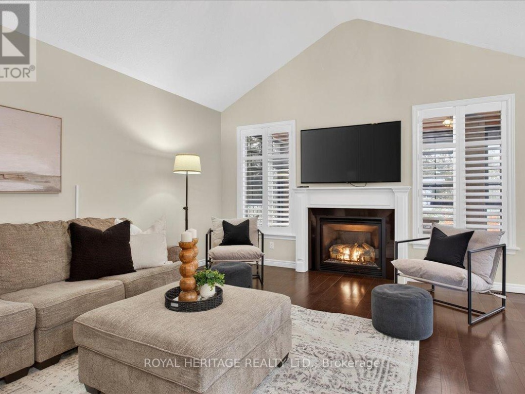 13 SOUTH HARBOUR DRIVE, Pigeon Lake
