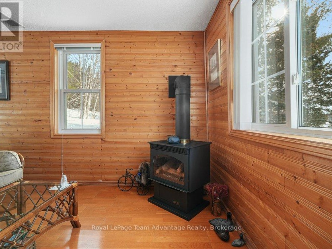 27 BURNSIDE BRIDGE ROAD, Mill Lake