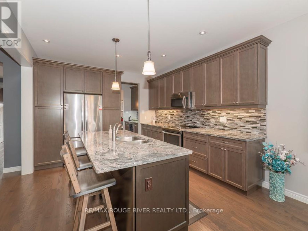 27 SOUTH HARBOUR DRIVE, Kawartha Lakes (Bobcaygeon)