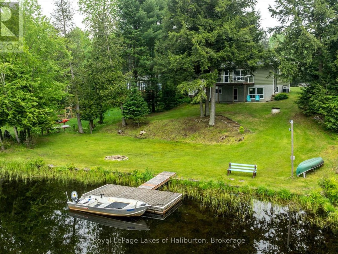1093 LAMAR DRIVE, Maple Lake