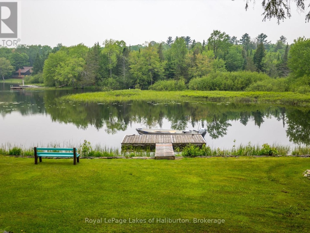 1093 LAMAR DRIVE, Maple Lake