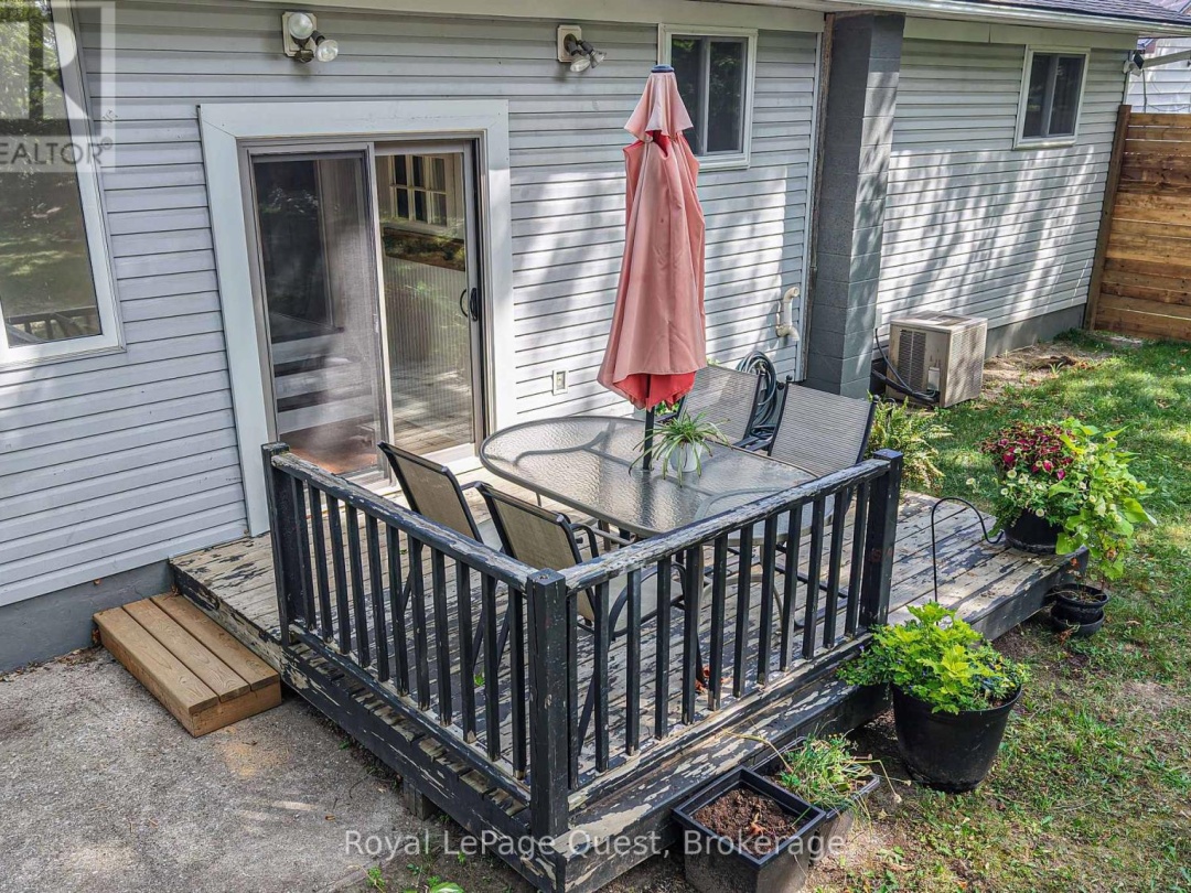 401 MISSISSAGA STREET W,