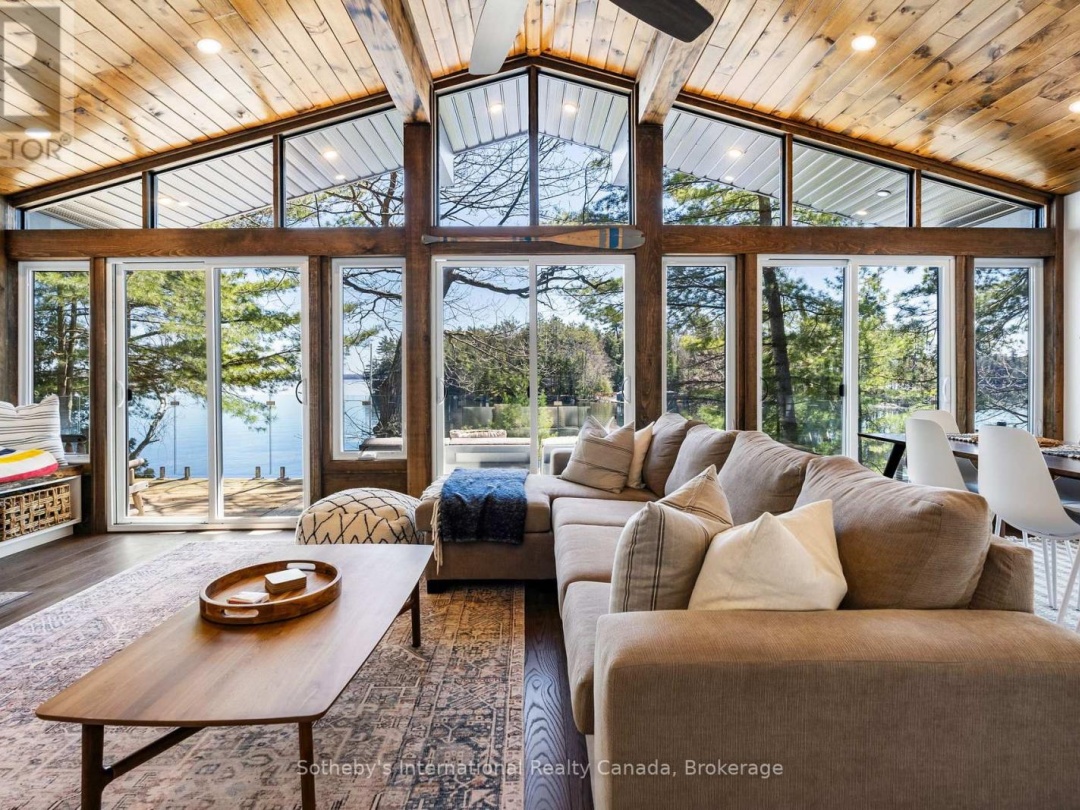 29 BEACHGROVE ISLAND 33LM, Lake Muskoka