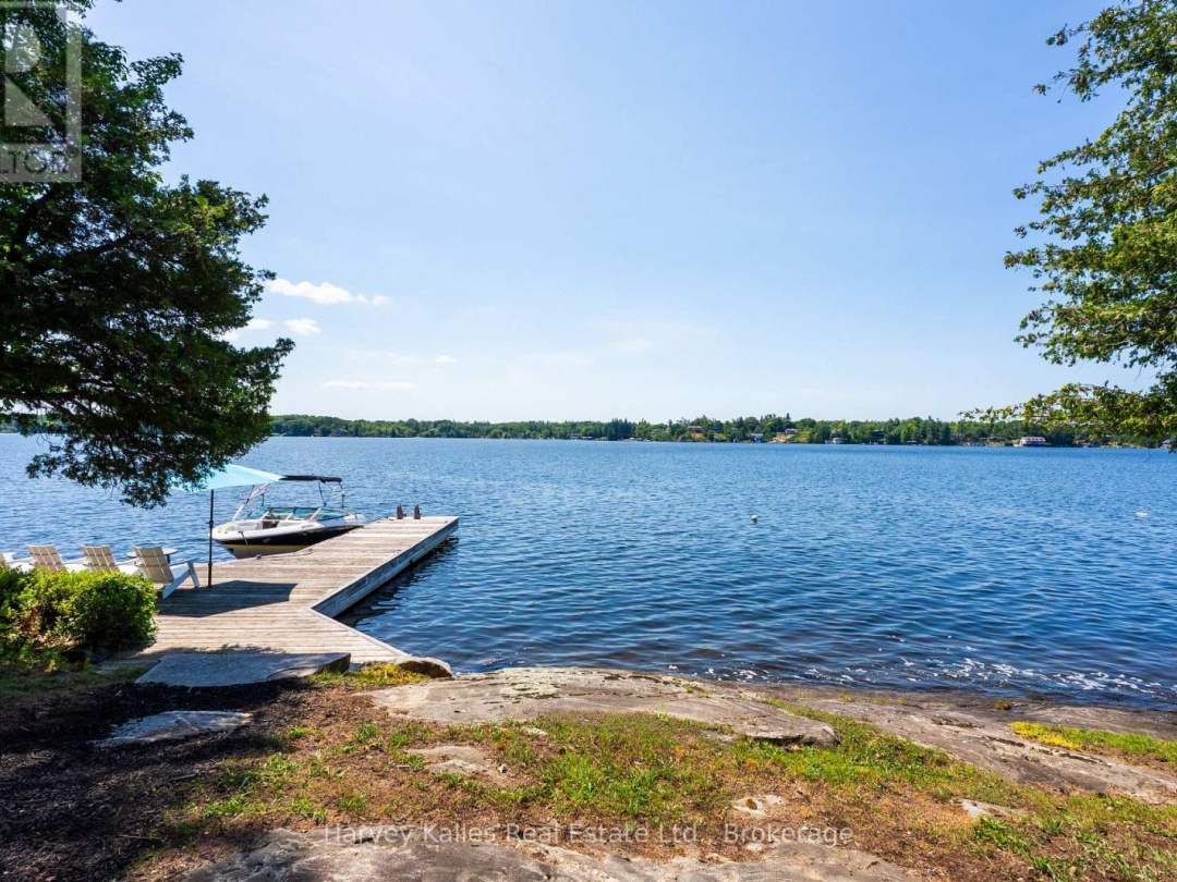 1190 PARKERS POINT ROAD, Lake Muskoka