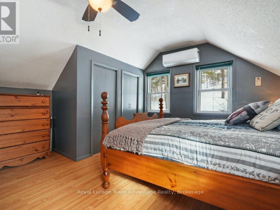 27 BURNSIDE BRIDGE ROAD, Mill Lake