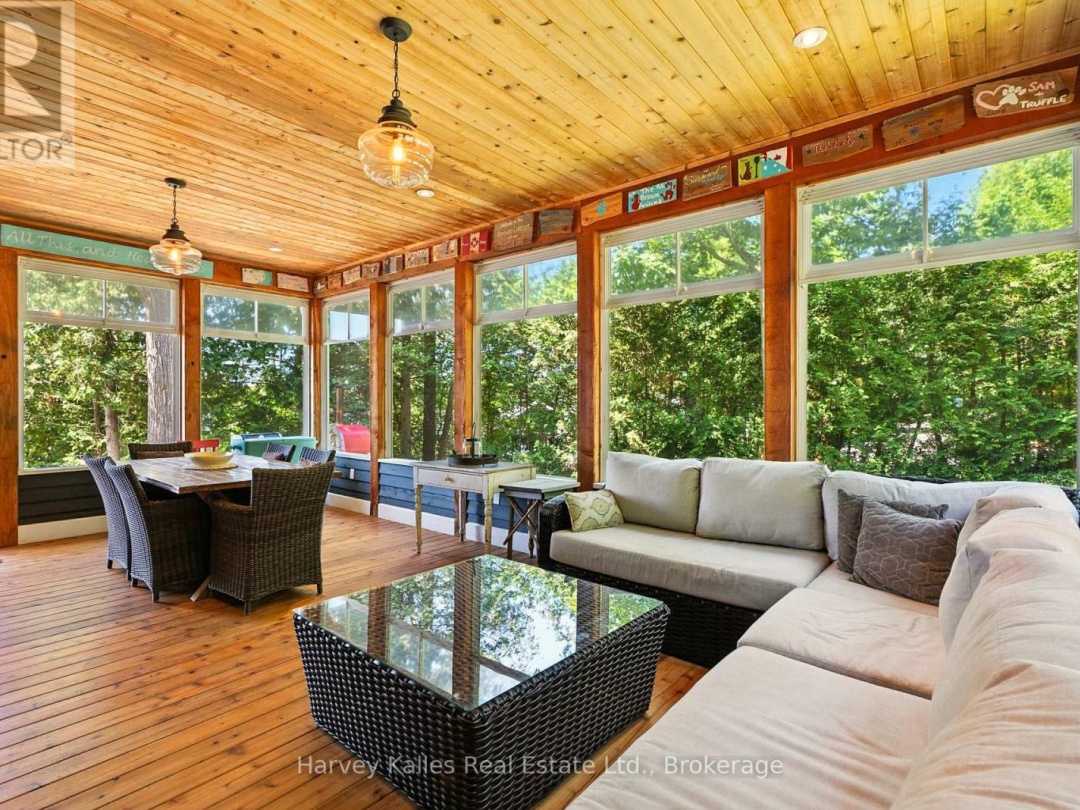 1190 PARKERS POINT ROAD, Lake Muskoka
