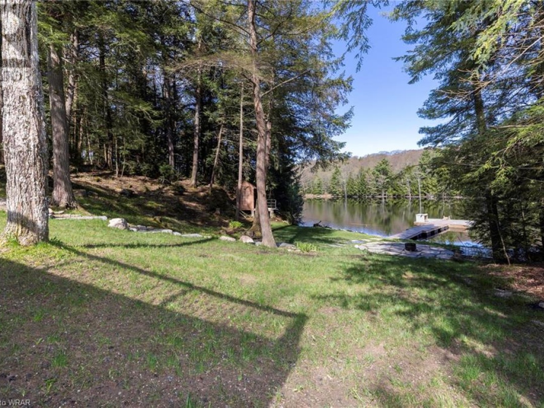 162 Iroquois Rd Road, Gibson Lake