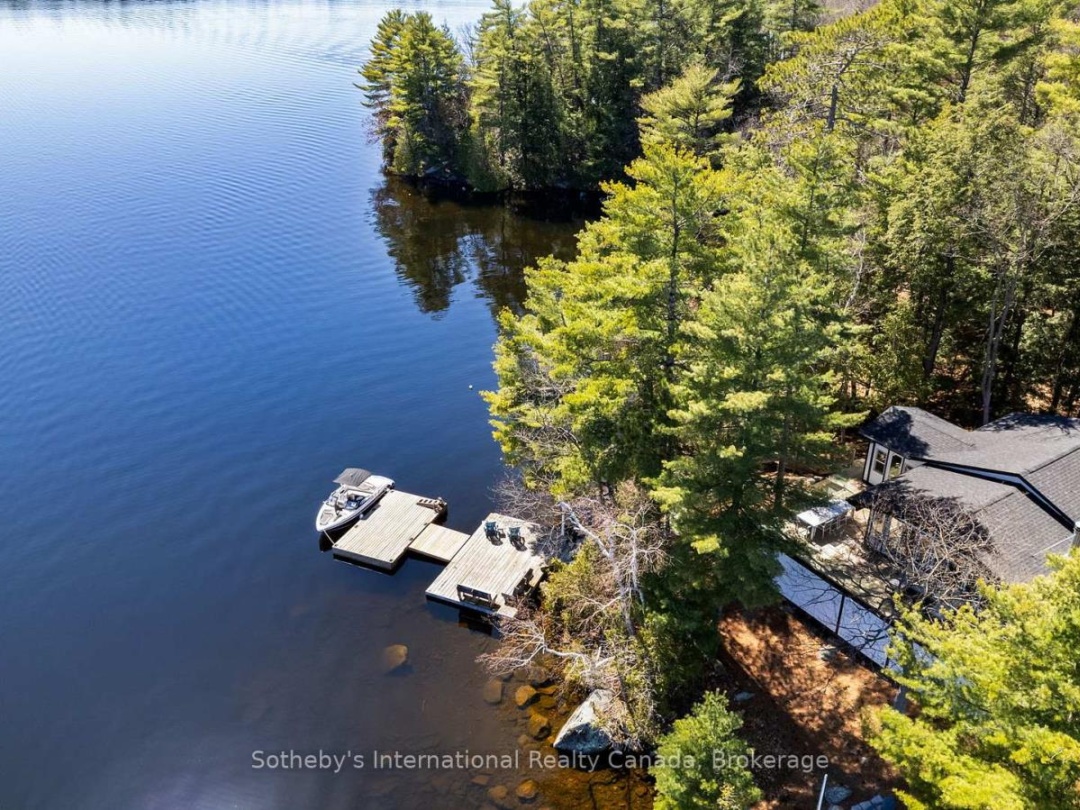 29 BEACHGROVE ISLAND 33LM, Lake Muskoka