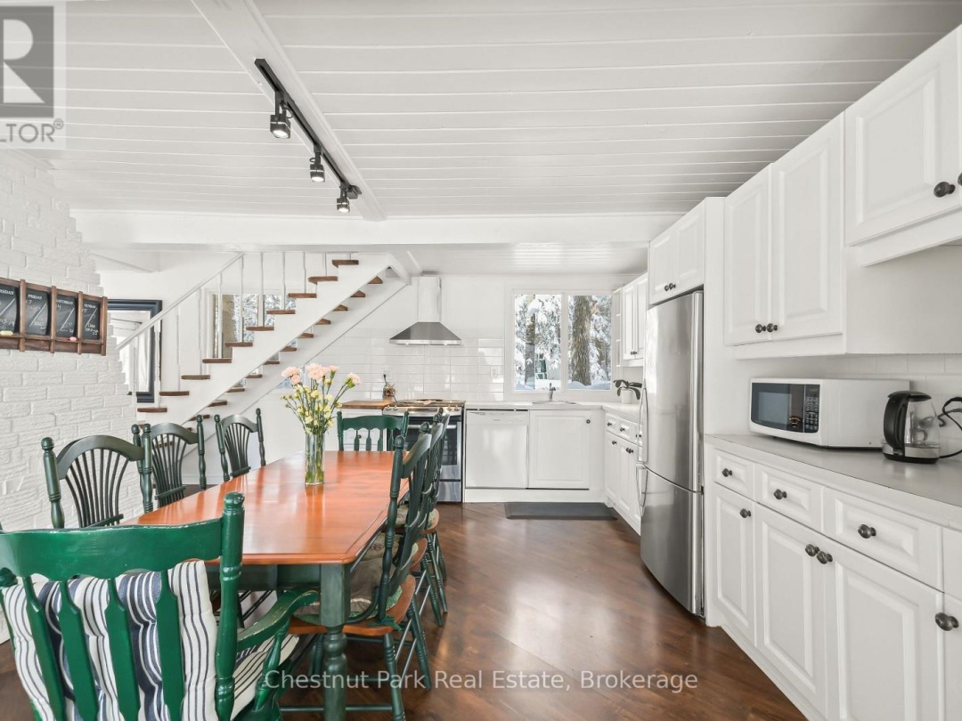 1023 ROLY LANE, Tasso Lake