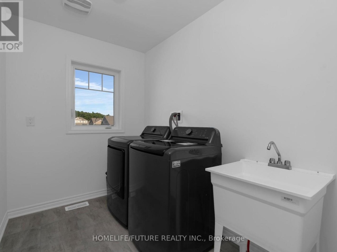 1 DYER CRESCENT, Bracebridge (Macaulay)