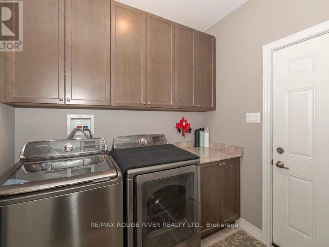 27 SOUTH HARBOUR DRIVE, Kawartha Lakes (Bobcaygeon)