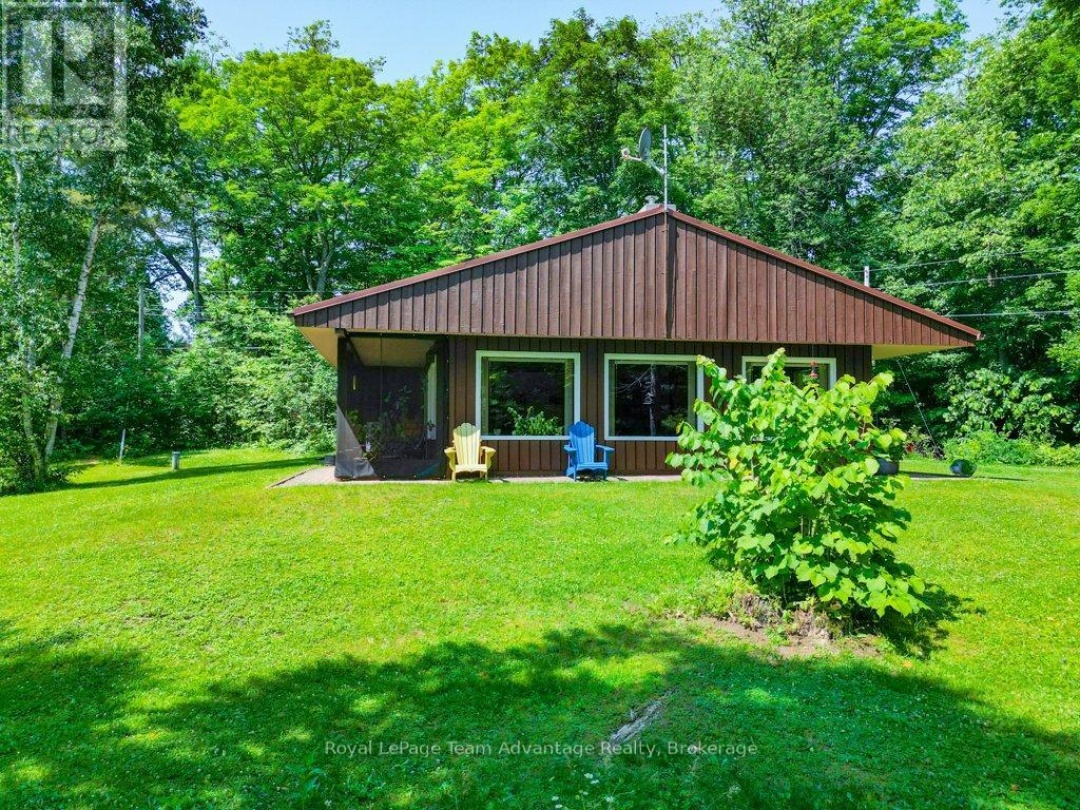 11 BIRCH LANE, Harris Lake