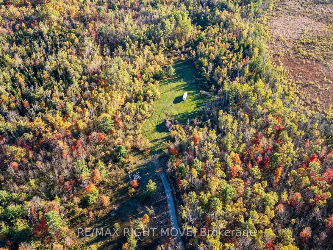 2085 MONCK ROAD,