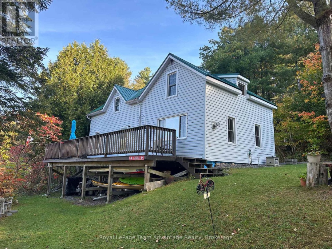27 BURNSIDE BRIDGE ROAD, Mill Lake
