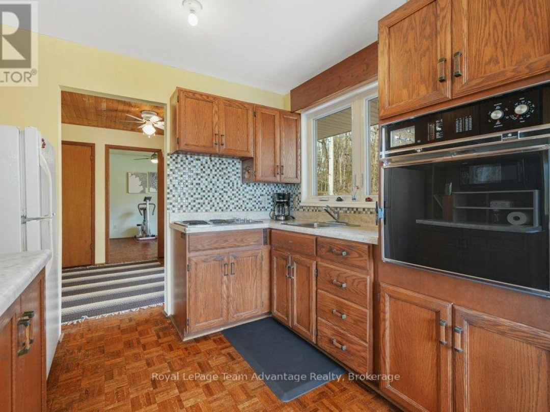11 BIRCH LANE, Harris Lake