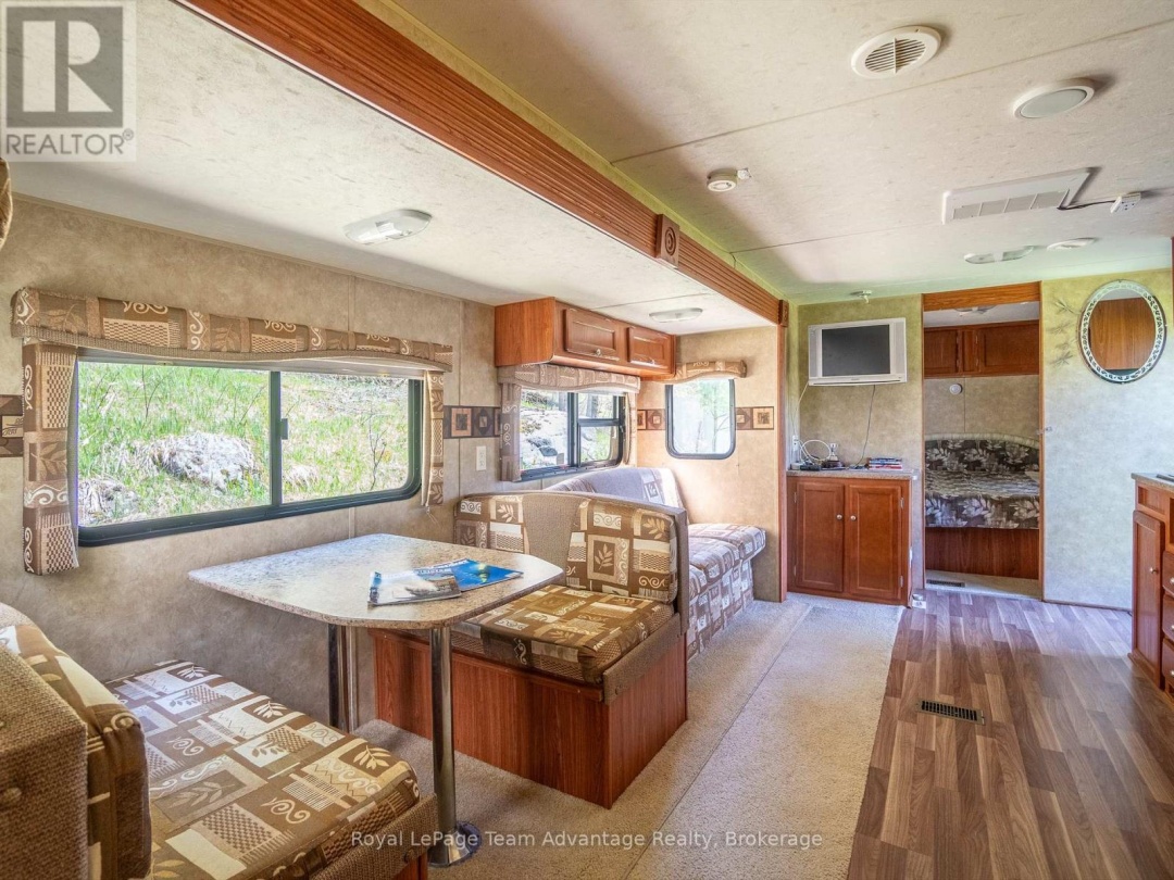 27 BURNSIDE BRIDGE ROAD, Mill Lake