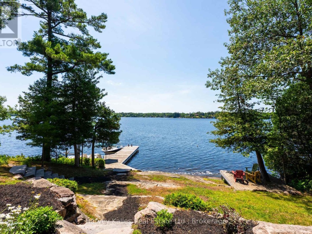 1190 PARKERS POINT ROAD, Lake Muskoka