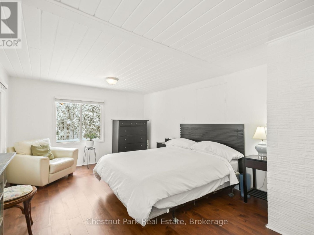 1023 ROLY LANE, Tasso Lake