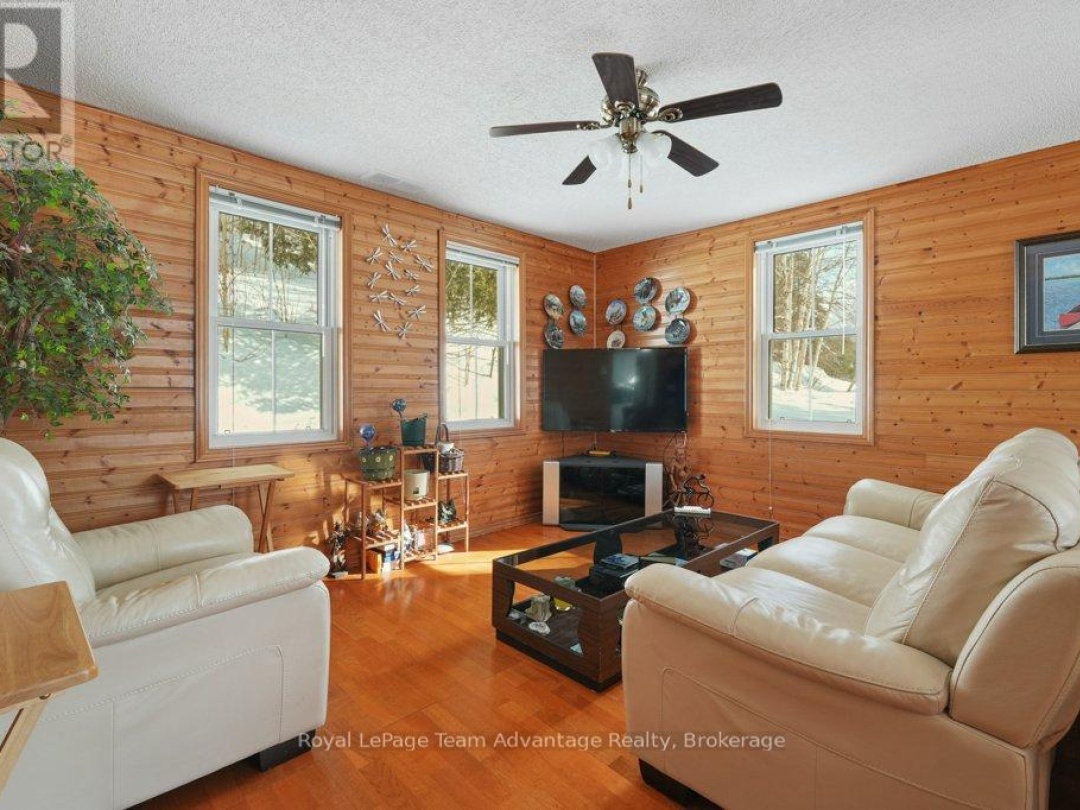 27 BURNSIDE BRIDGE ROAD, Mill Lake